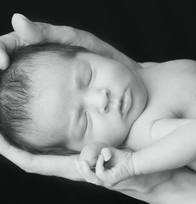 Beautifull never to be repeated images capatured in the first 10 days of birth by your photographer Jayne Poole based in Deon in the lovely town of Great Torrington, near, Barnstaple, Bideford, South Molton, and Okehampton