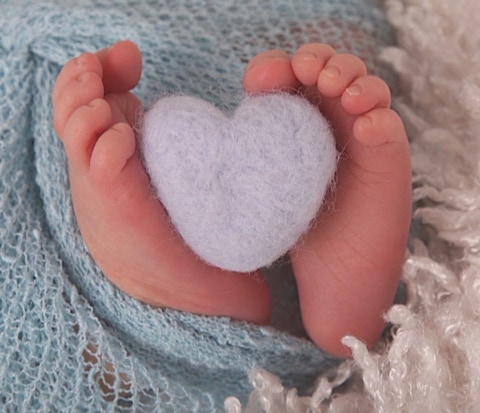 Newborn Baby feet with heart by your first choice Baby photographer near, Barnstaple, Jayne Poole, South Molton, Bideford, Fremington, Braunton, Ilfracombe, Bude, Holsworthy, Okehampton, Crediton